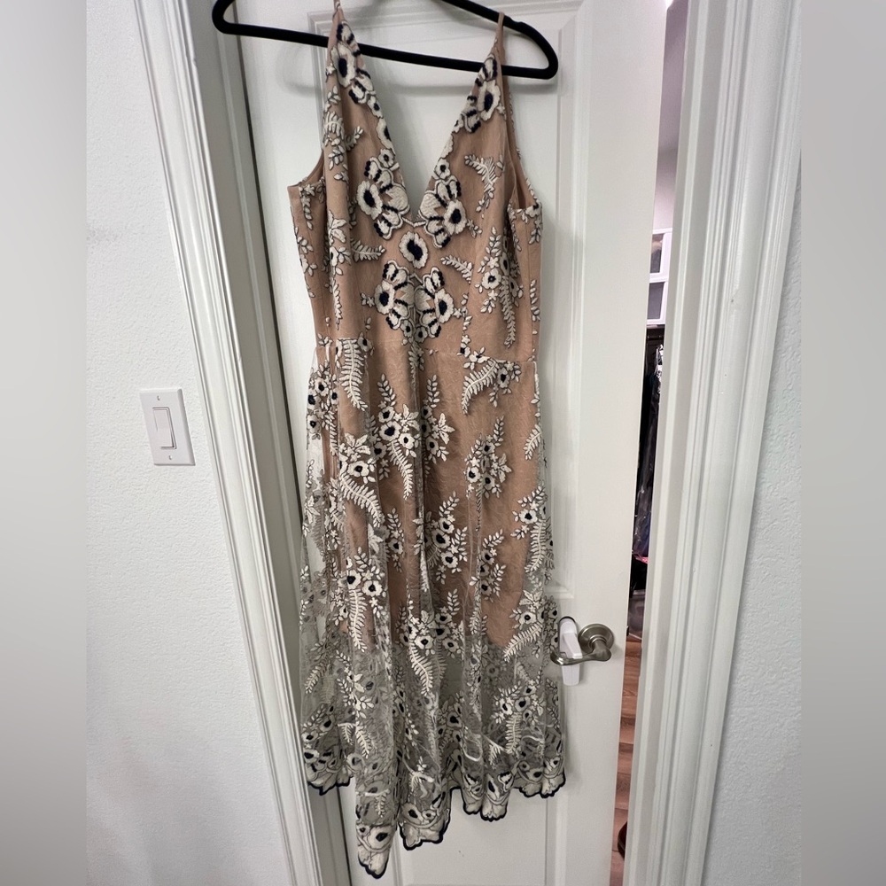 Dress the Population Embroidered Evening Dress